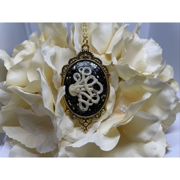 Octopus Ivory Black Cameo Gold Necklace Ocean Nautical Beach Kraken Nautical - Picture 4 of 6